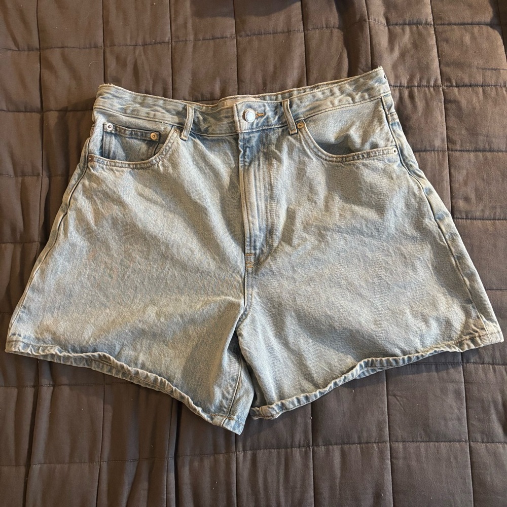 Everlane A-Line Denim Shorts in Organic Cotton
